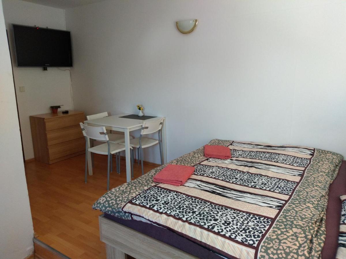 Apartments U Cara Ceske Budejovice Extérieur photo