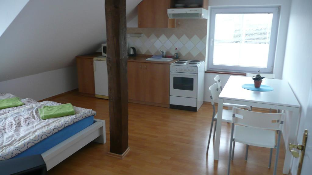 Apartments U Cara Ceske Budejovice Chambre photo